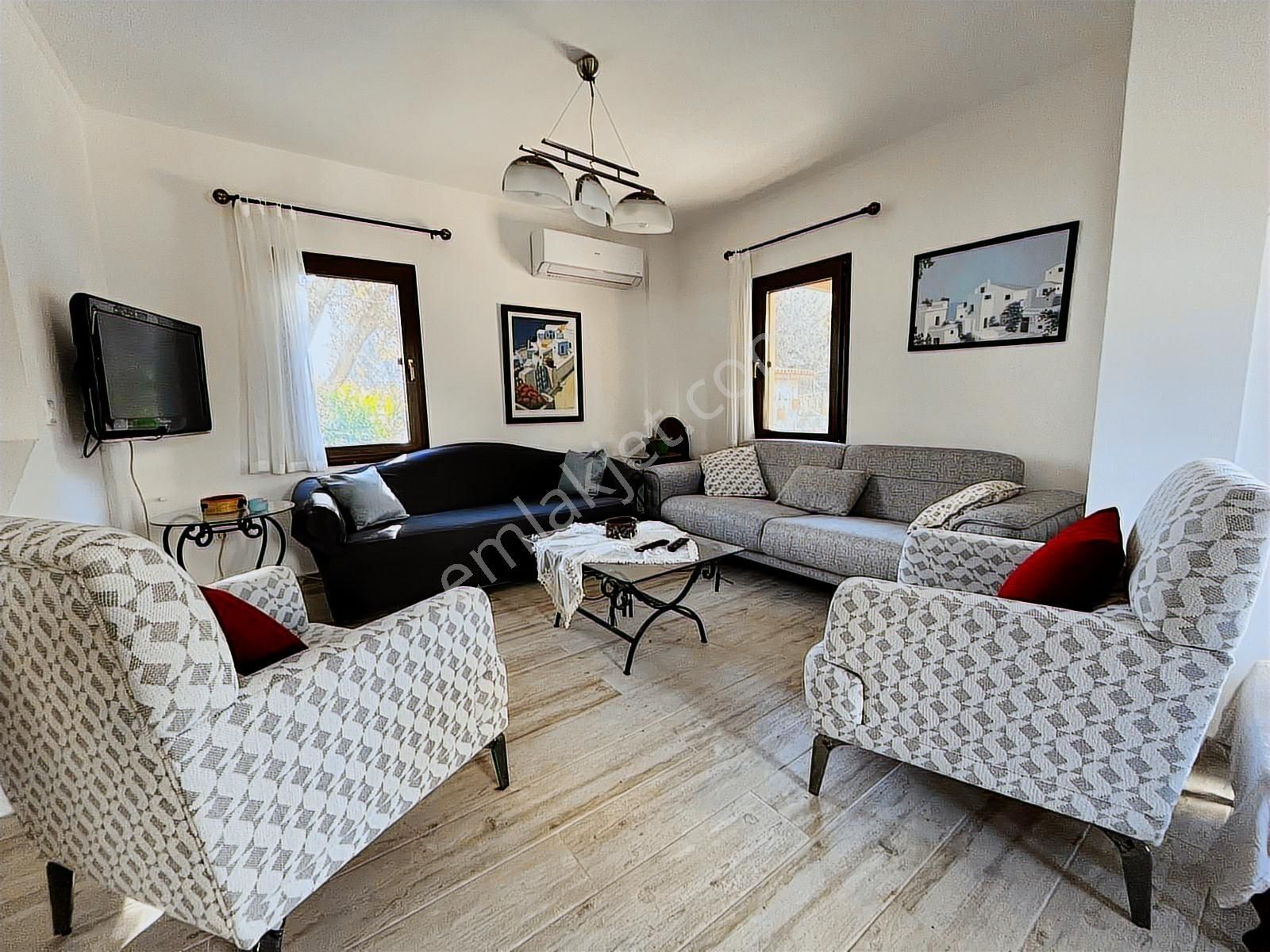 Torba'da Ortak Havuzlu, Eşyalı Müstakil Dublex - Görsel 8