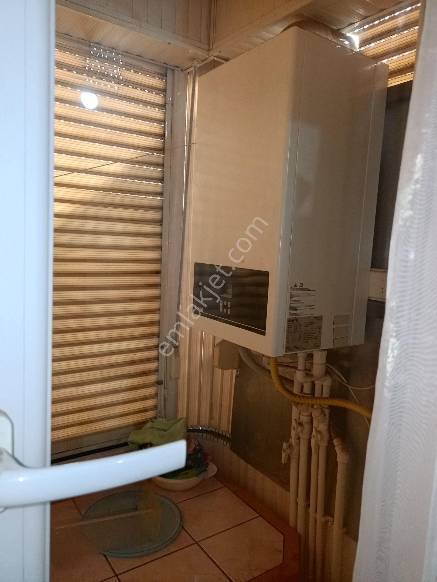 Menemen Kasımpaşa Mahallesi Çarşı Merkezde Kiralık 3+1 Ara Kat Geniş Daire - Görsel 20