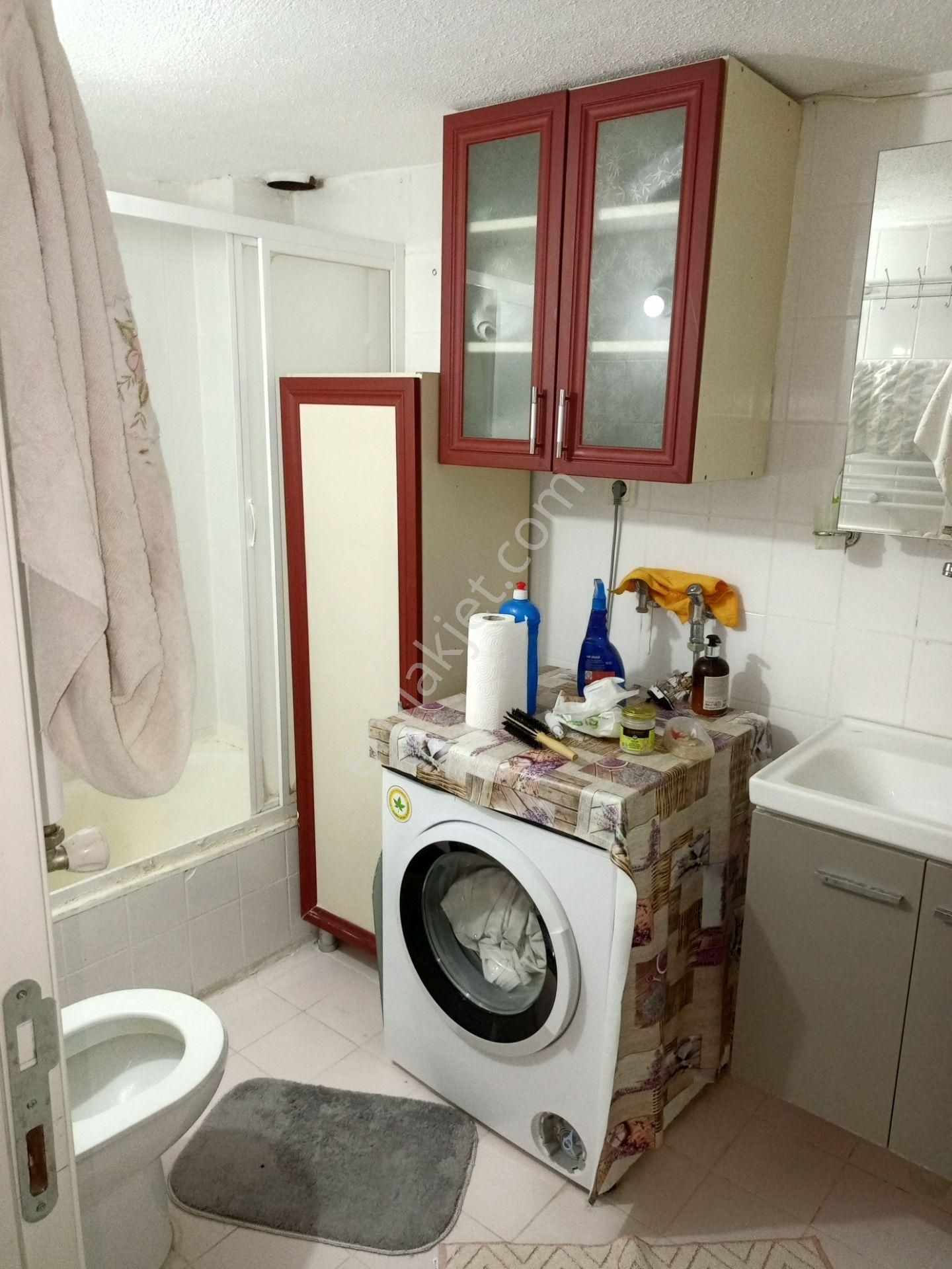 Menemen Kasımpaşa Mahallesi Çarşı Merkezde Kiralık 3+1 Ara Kat Geniş Daire - Görsel 15