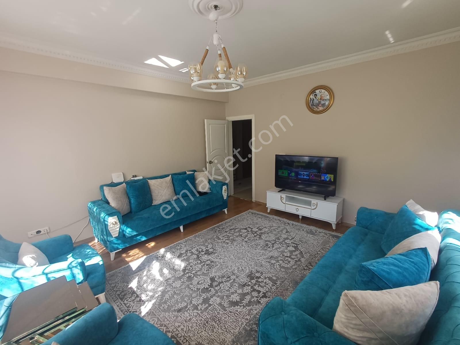 Mertcan Dan Adnan Kahveci Metroya Yürüme Balkonlu 2+1 Bahçe Katı - Görsel 3