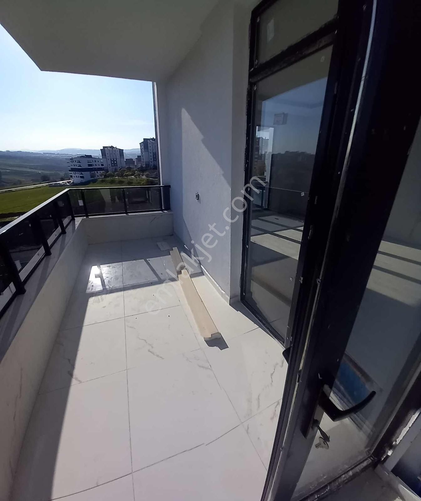 Atakum Atatepe De Atakum Ve Deniz Manzaralı Satılık 2+1 Daireler