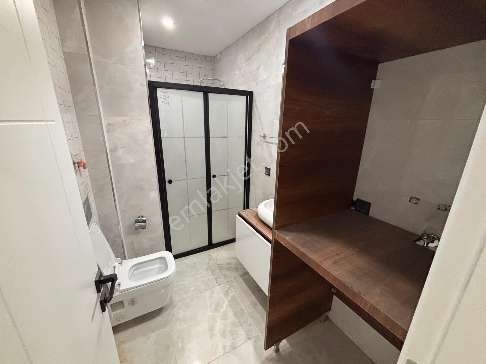 Liman Yoluna 170 Metre Müstakil Havuzlu Sıfır 3+1 Villa - Görsel 24