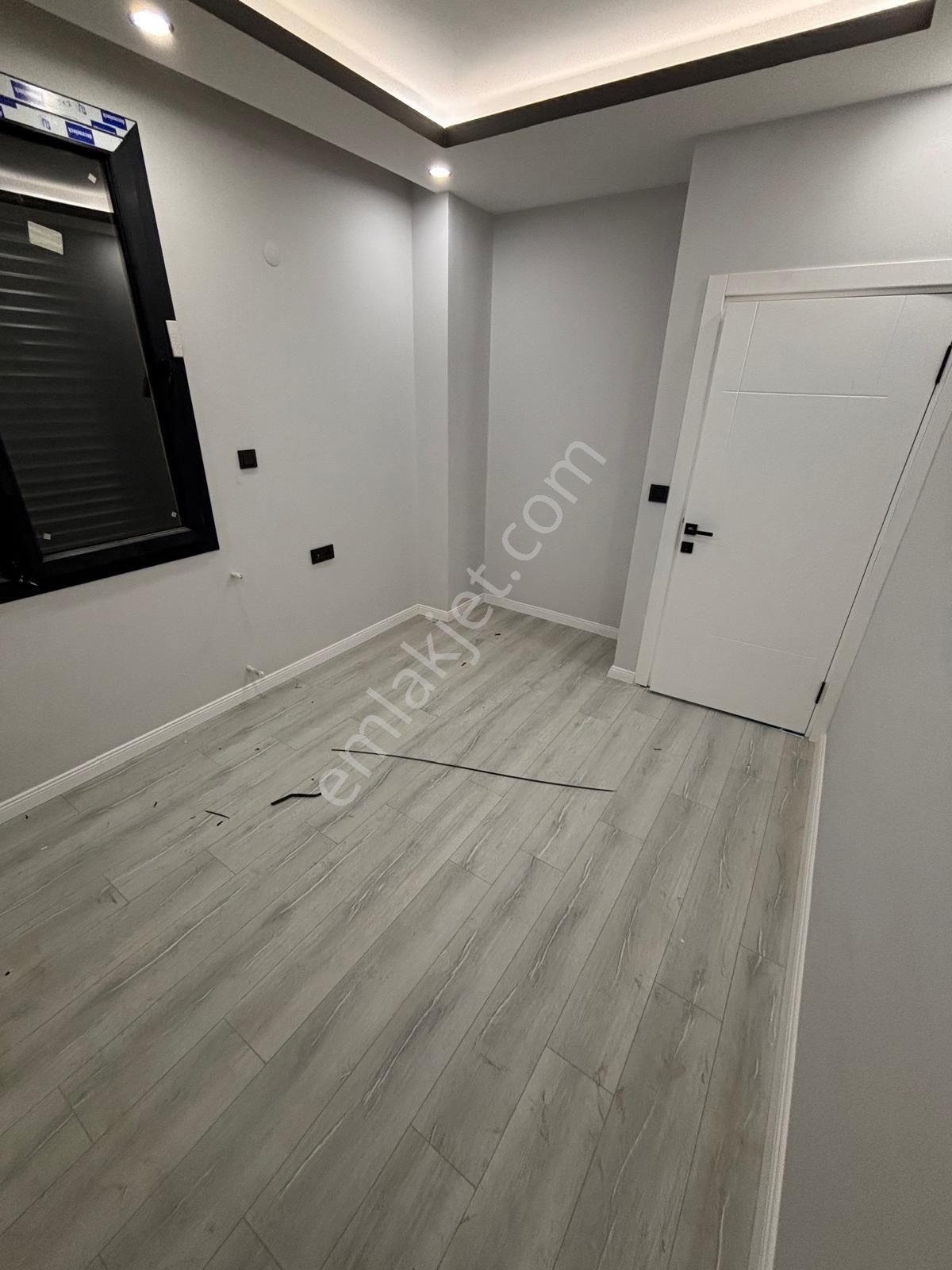 Liman Yoluna 170 Metre Müstakil Havuzlu Sıfır 3+1 Villa - Görsel 22