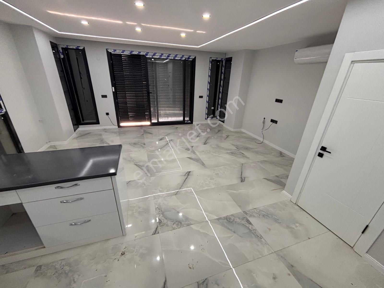 Liman Yoluna 170 Metre Müstakil Havuzlu Sıfır 3+1 Villa - Görsel 8