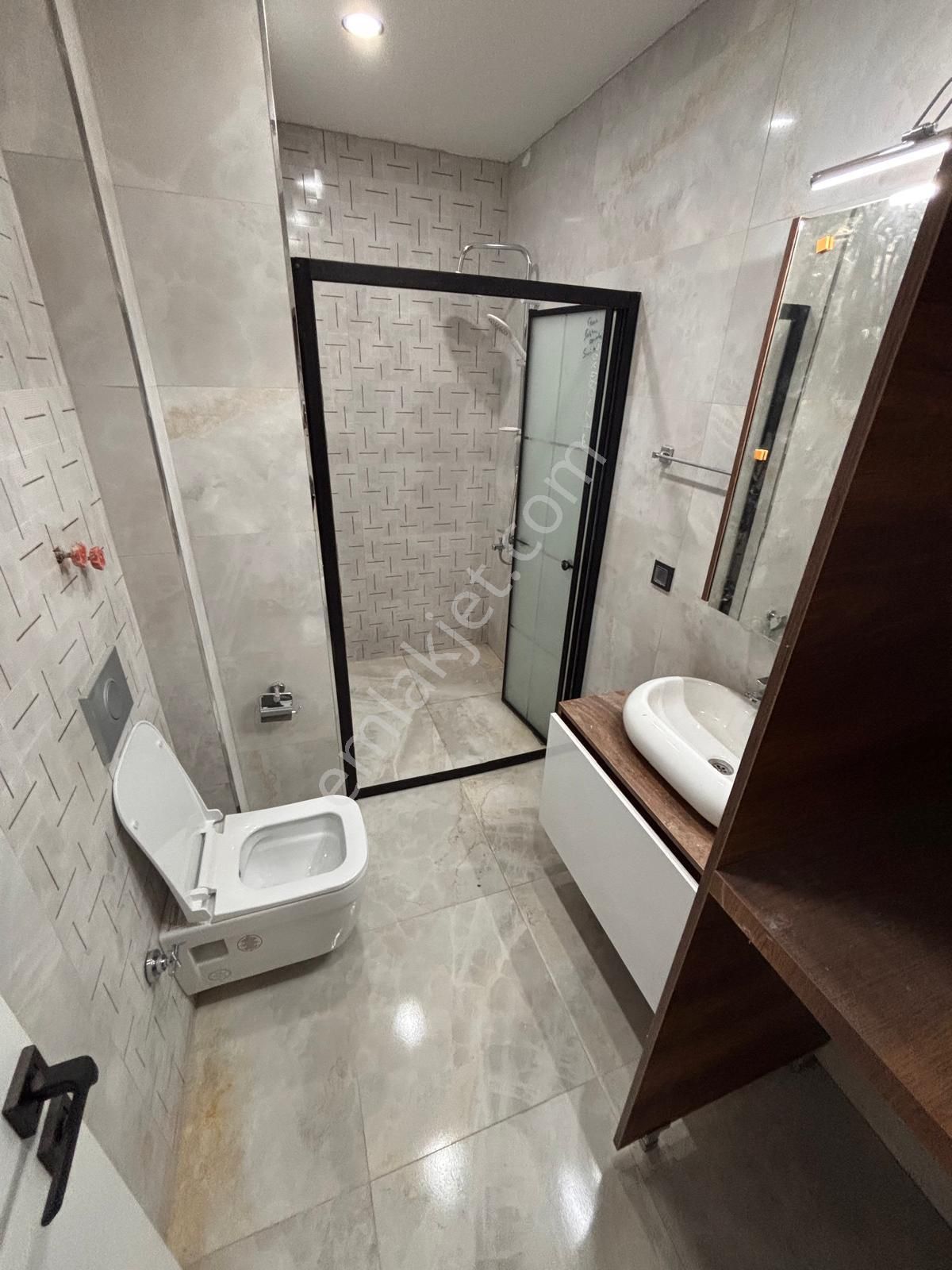 Liman Yoluna 170 Metre Müstakil Havuzlu Sıfır 3+1 Villa - Görsel 26