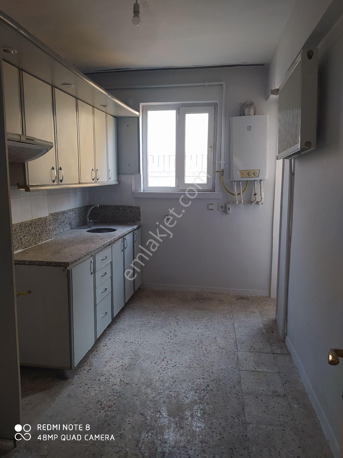 Eryavuz Dan Merkezi Yer,geniş 2+1 Odalı,doğalgaz Kombili ,yeni Boyalı,uygun Fiyat - Görsel 10