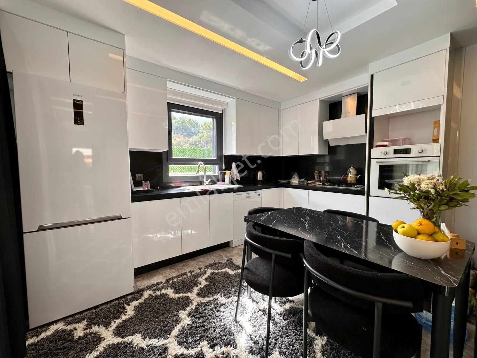 Güzelçamlı'da Tek Müstakil Özel Havuzlu 3+1 Satılık Villa - Görsel 2