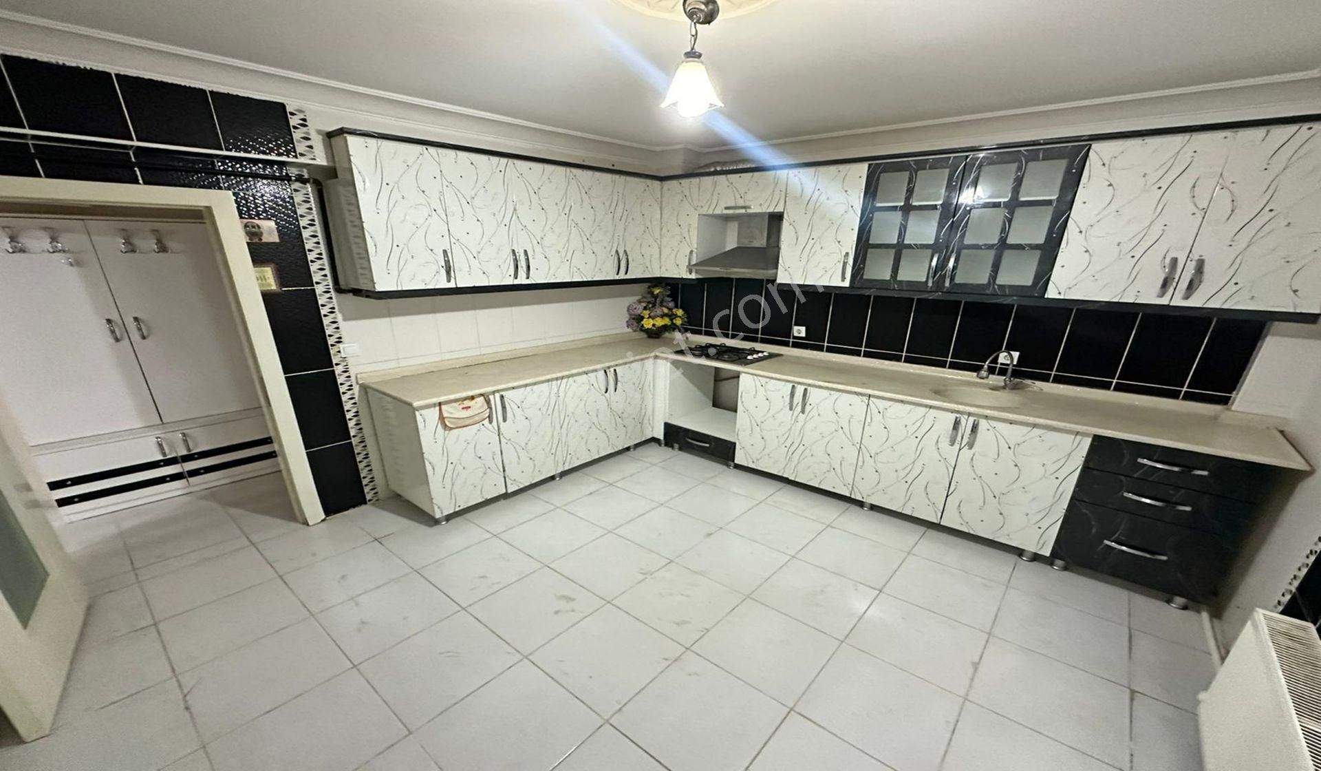 Atapark Pazar Yeri Yakını 3+1 Yeni Bina Asansörlü - Görsel 6