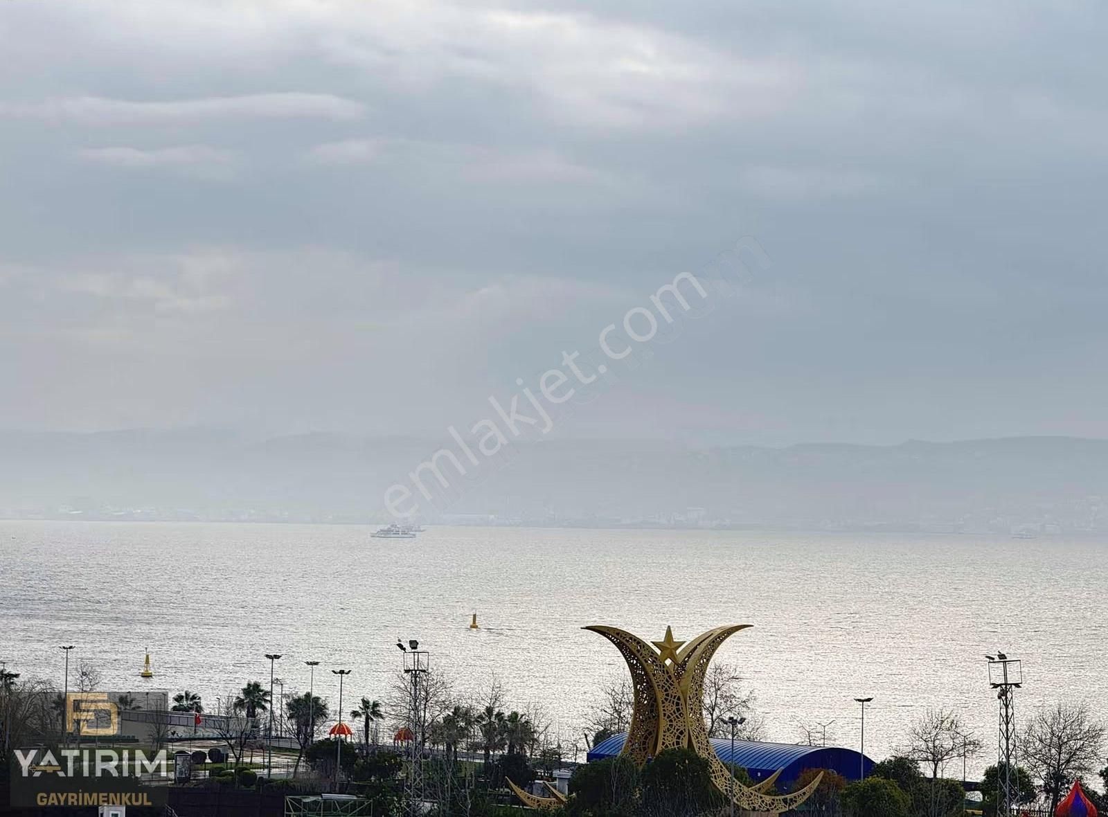 Cami Mahallesi Sahil Yakını 3+1 200 M2 Deniz Manzaralı Dubleks