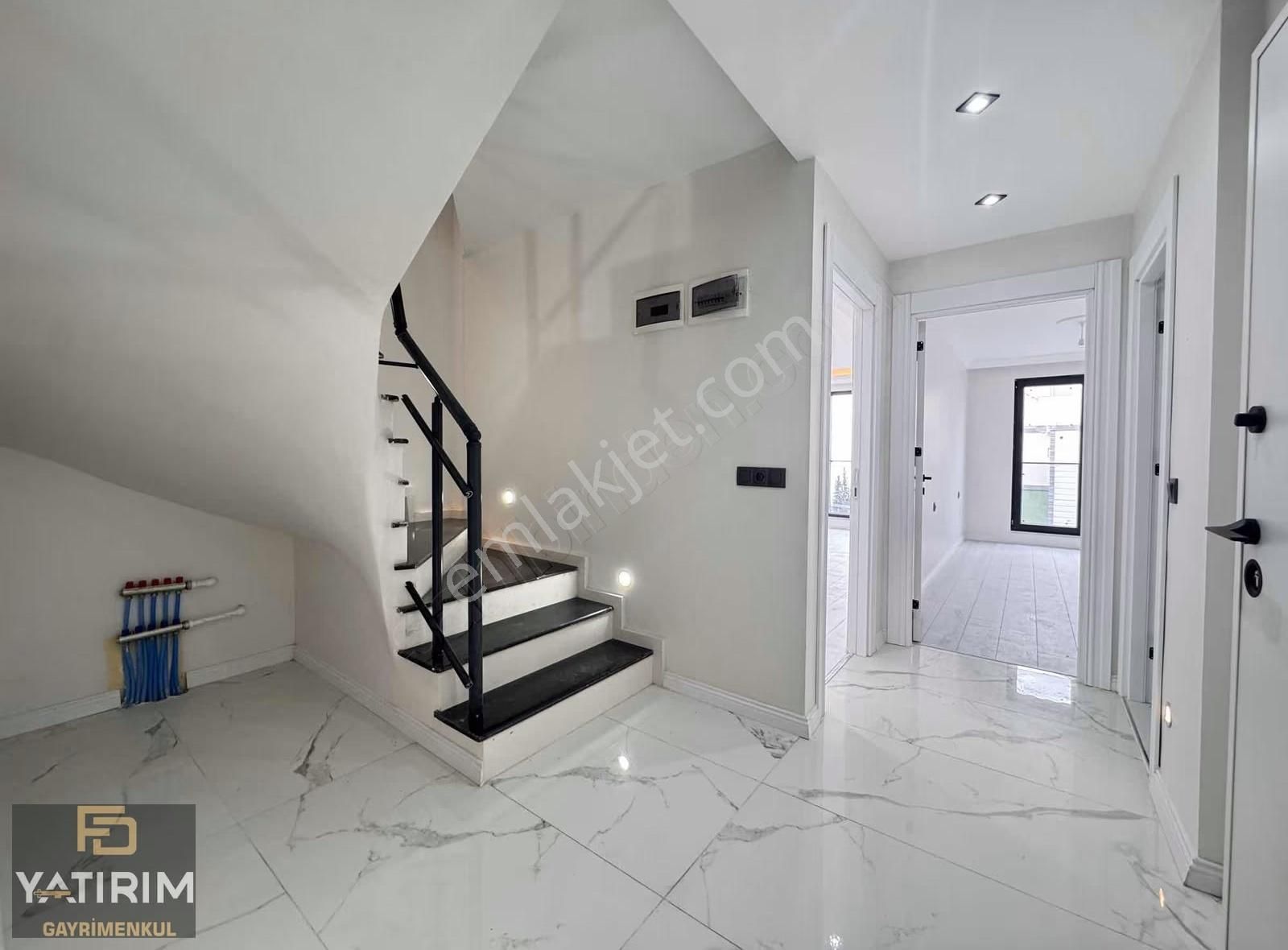 Deniz Manzaralı Asansörlü K.otopark 3+1 200 M2 Çatı Dubleksi - Görsel 5