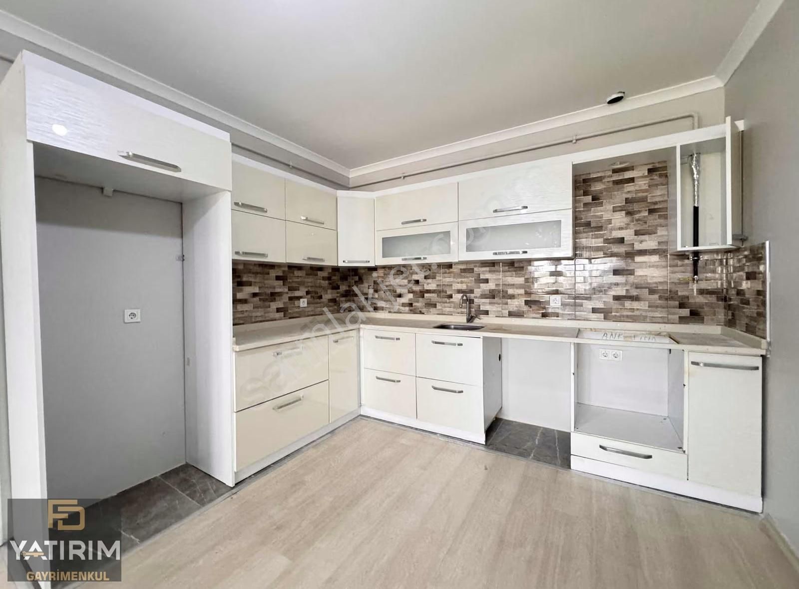 Cami Mahallesi Deniz Gören Asansörlü 4+1 200 M2 Çatı Dubleks - Görsel 2