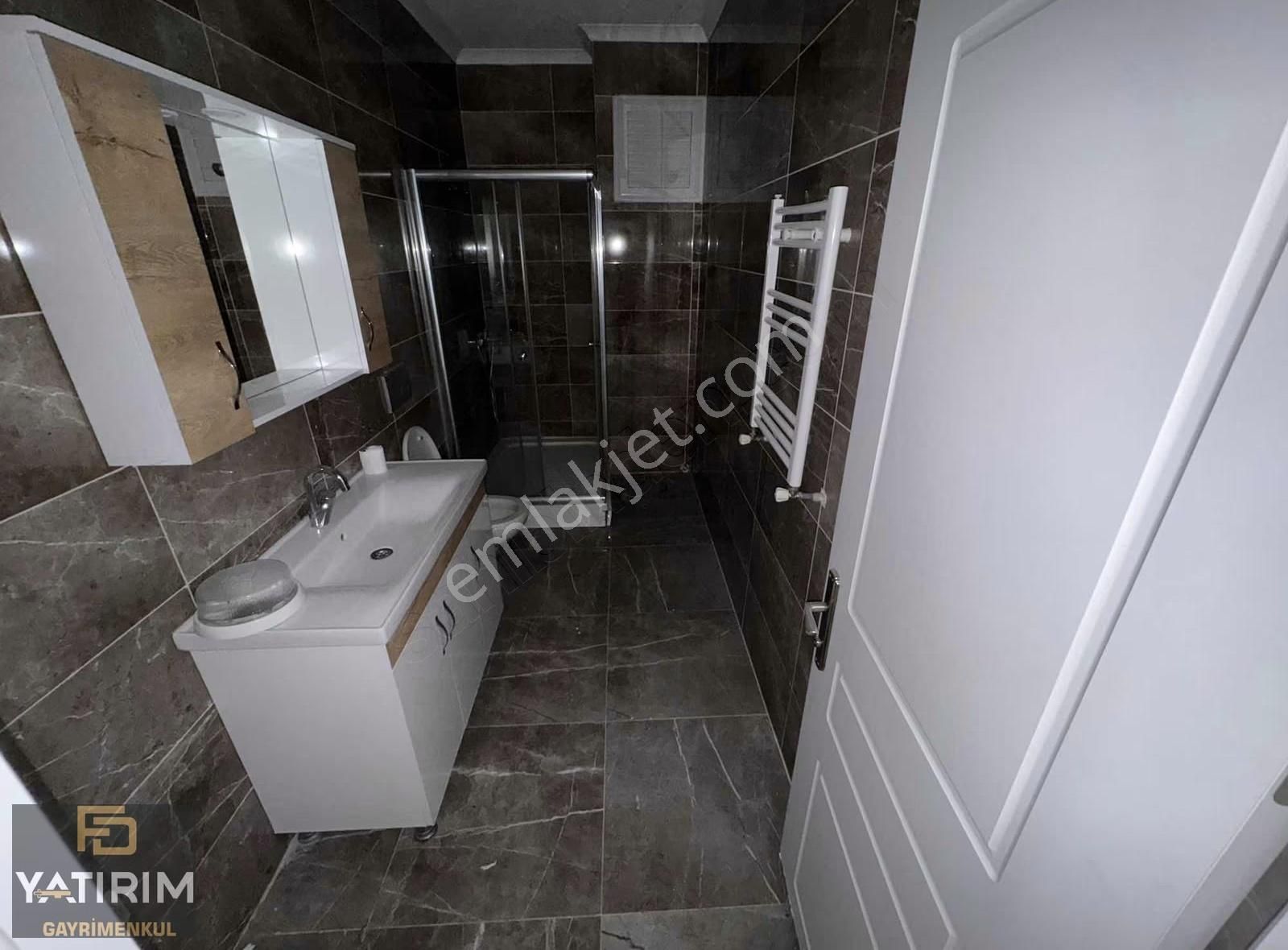 Cami Mahallesi Deniz Gören Asansörlü 4+1 200 M2 Çatı Dubleks - Görsel 8