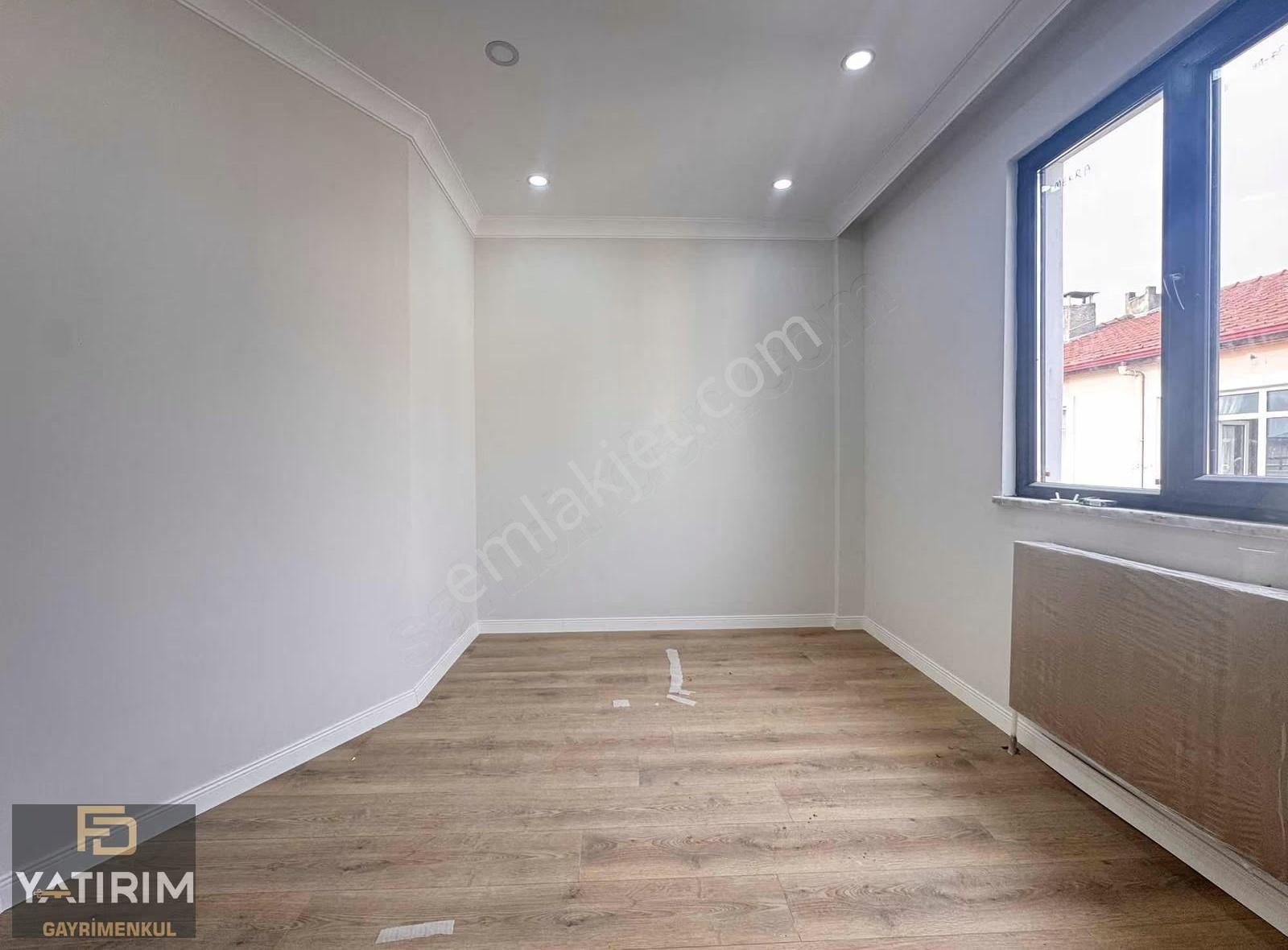 Sırasöğütler Marmaray Yakını Geniş 4+1 200 M2 Çatı Dubleksi - Görsel 20