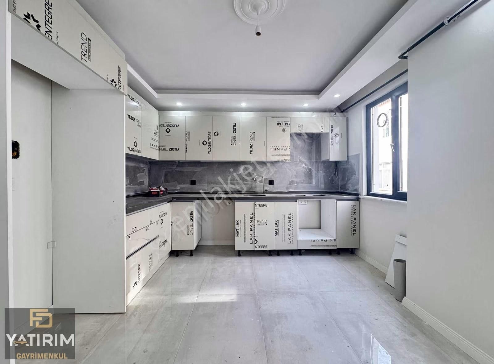 Sırasöğütler Marmaray Yakını Geniş 4+1 200 M2 Çatı Dubleksi