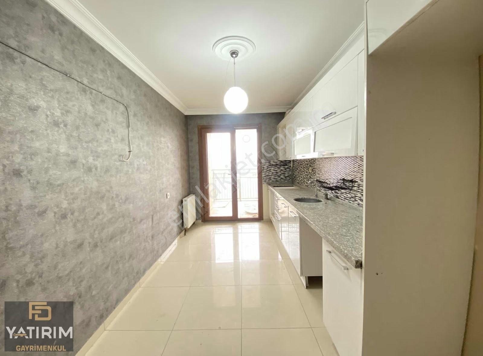 Cami Mah. Sindoma Sitesinde Deniz Manzaralı 5+1 250m2 Dubleks - Görsel 9