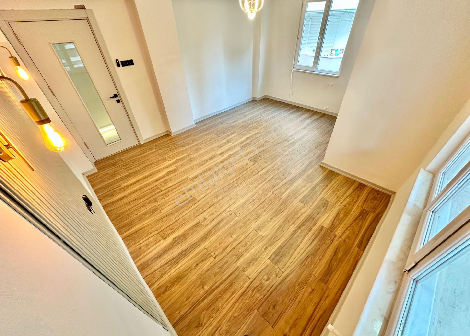 ꧁ay Emlaktan꧁akçay Merkezde İçi Komple Yenilenmiş Ultra Lüks Tasarım Giriş Üstü Satılık 2+1 Daire - Görsel 14