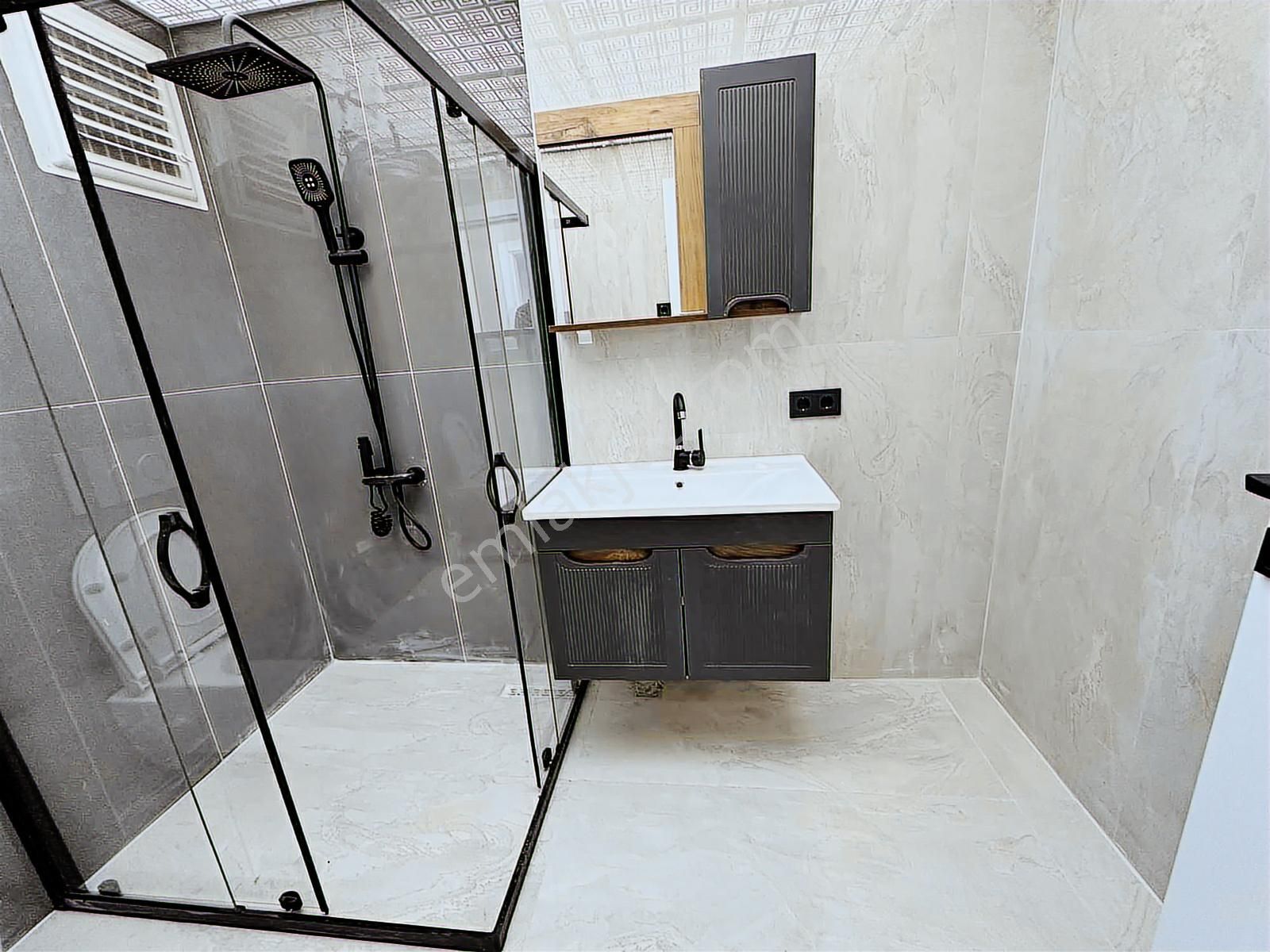 Alan Emlak; Full Kredi, İçi Full Yenilendi,tramvay Alt. Asansör - Görsel 20