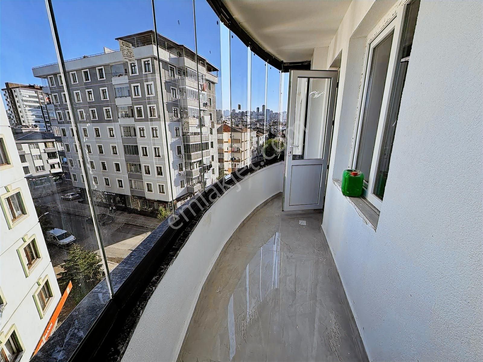 Alan Emlak; Full Kredi, İçi Full Yenilendi,tramvay Alt. Asansör - Görsel 26