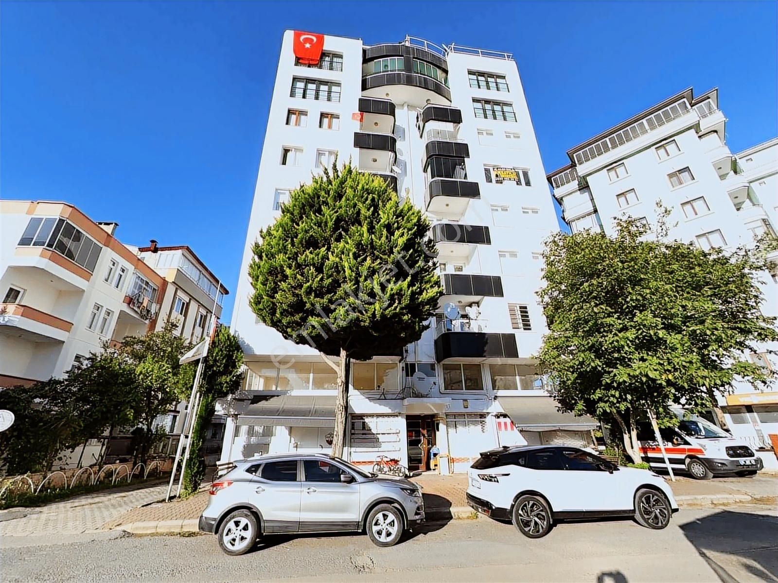 Alan Emlak; Full Kredi, İçi Full Yenilendi,tramvay Alt. Asansör - Görsel 24