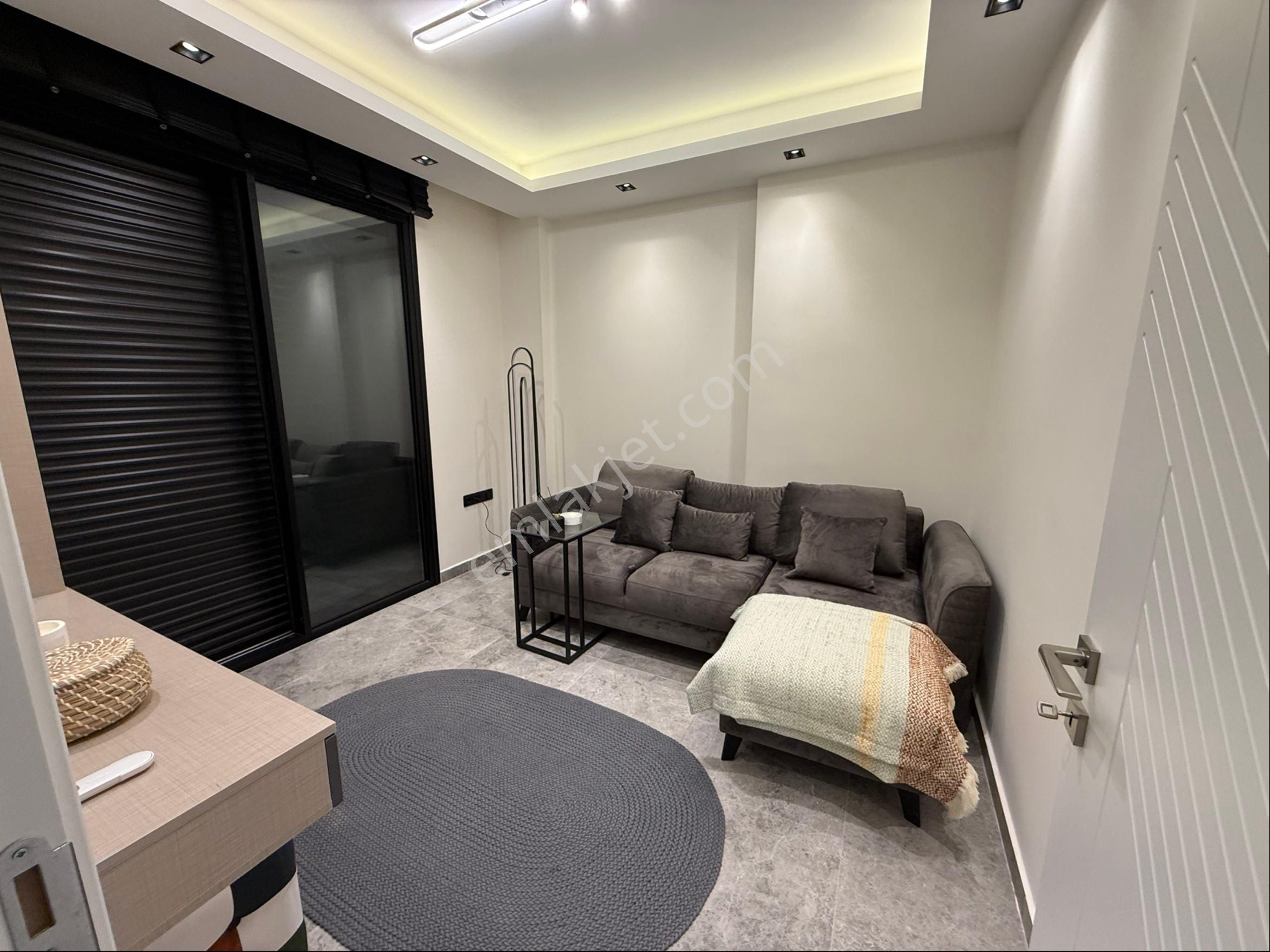 Kuşadası Davutlarda Satılık Deniz Manzaralı 5+2 Özel Havuzlu Villa - Görsel 21