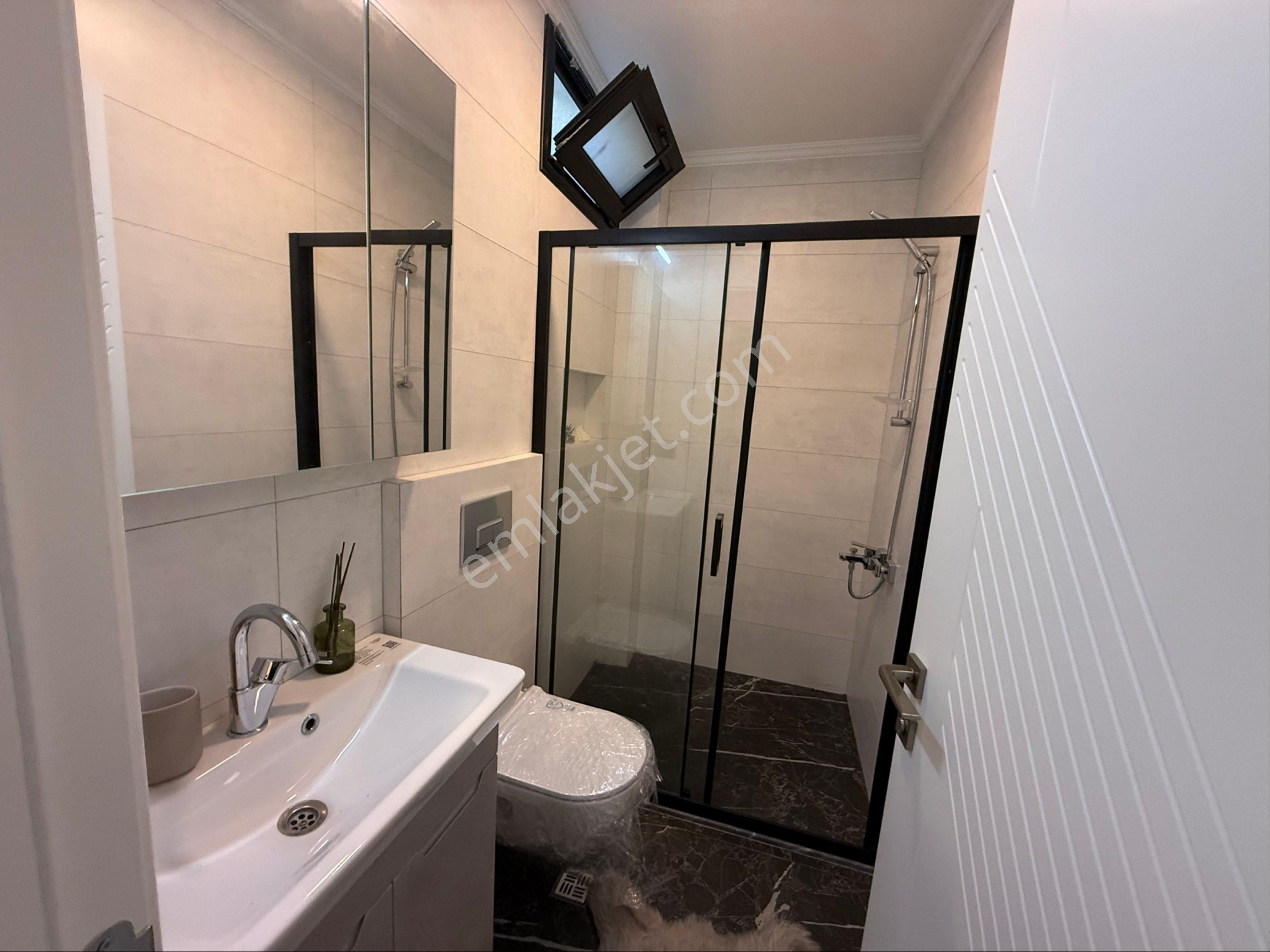 Kuşadası Davutlarda Satılık Deniz Manzaralı 5+2 Özel Havuzlu Villa - Görsel 32