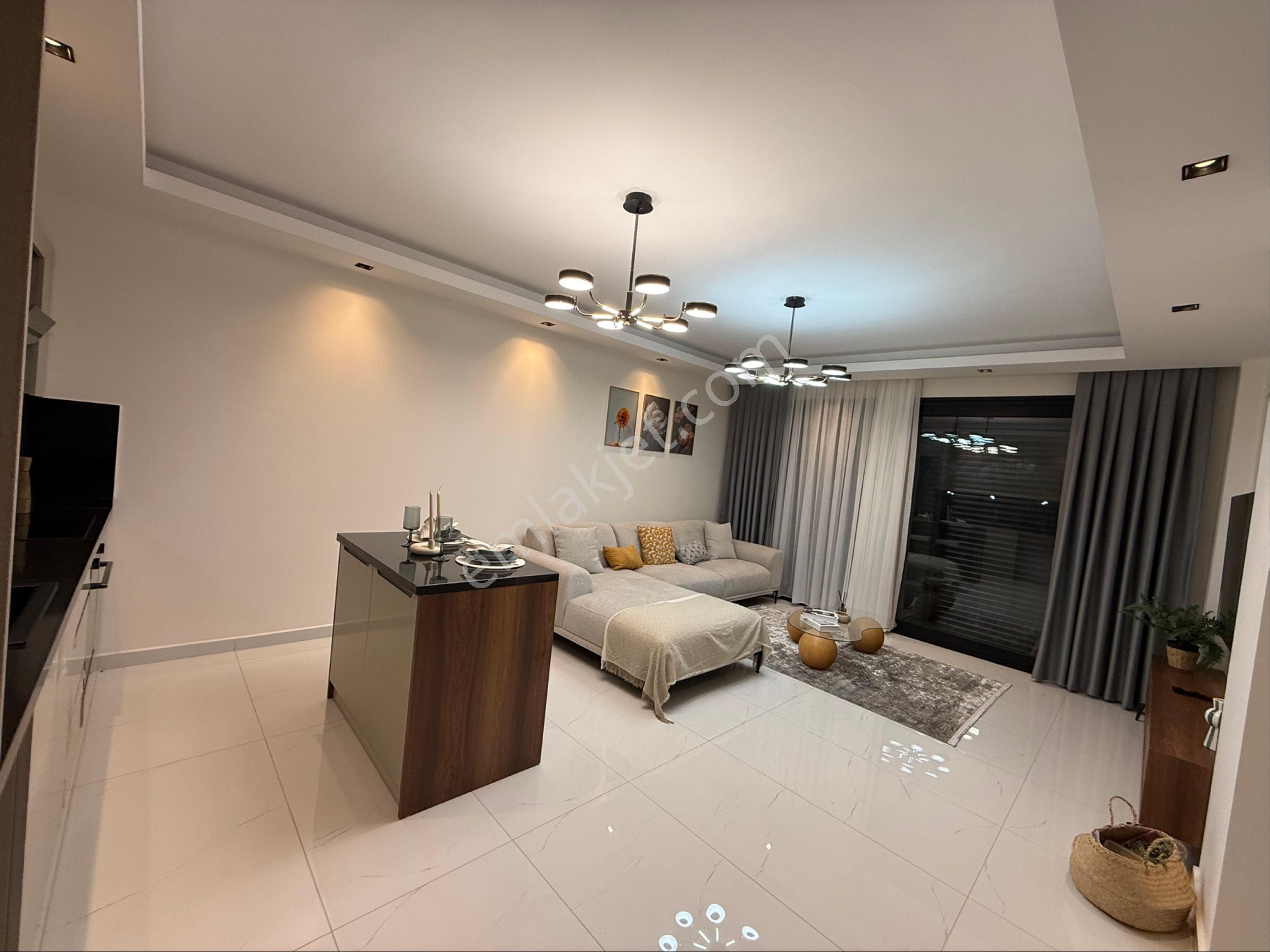 Kuşadası Davutlarda Satılık Deniz Manzaralı 5+2 Özel Havuzlu Villa - Görsel 33