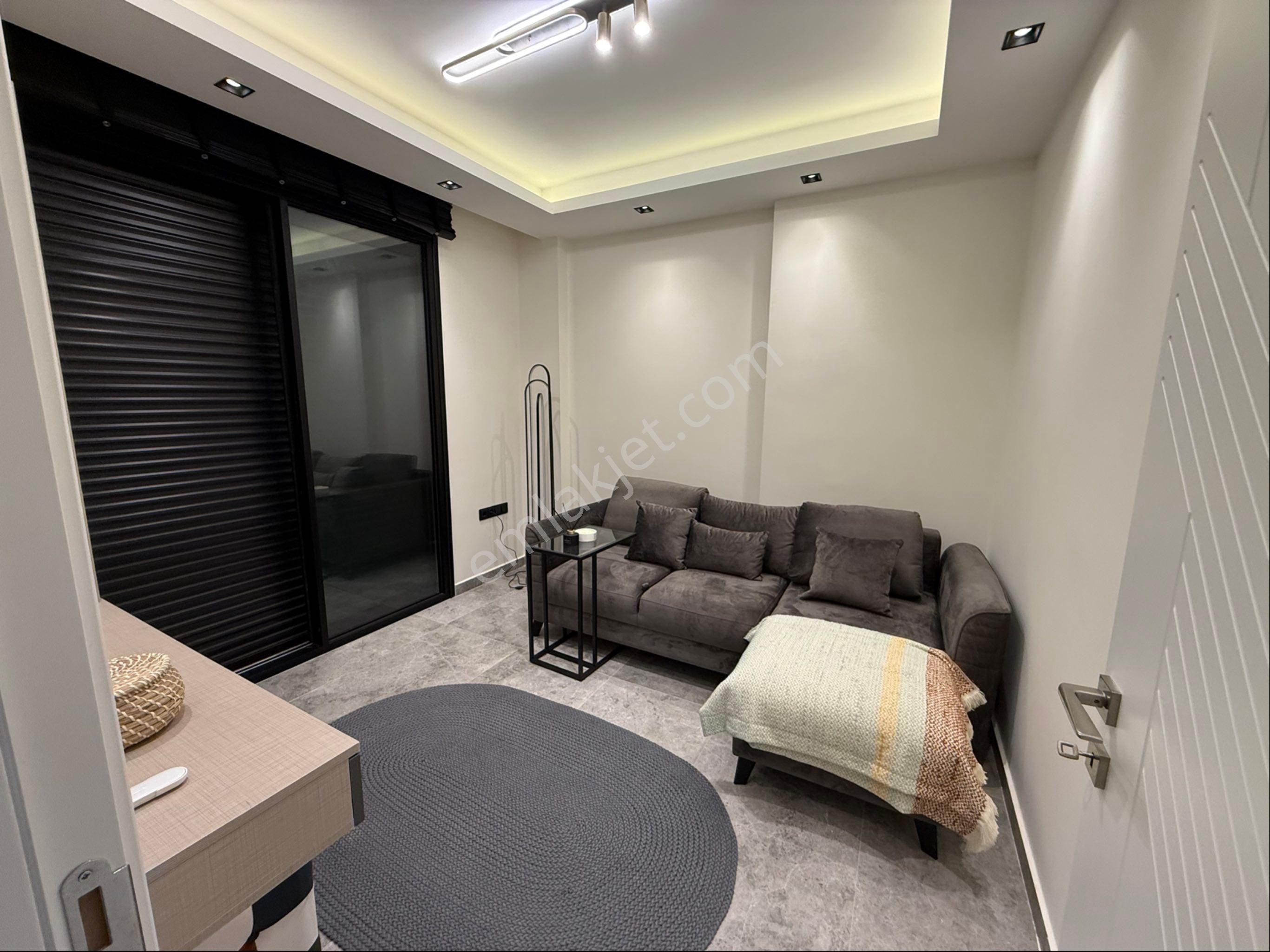 Kuşadası Davutlarda Satılık Deniz Manzaralı 5+2 Özel Havuzlu Villa - Görsel 25