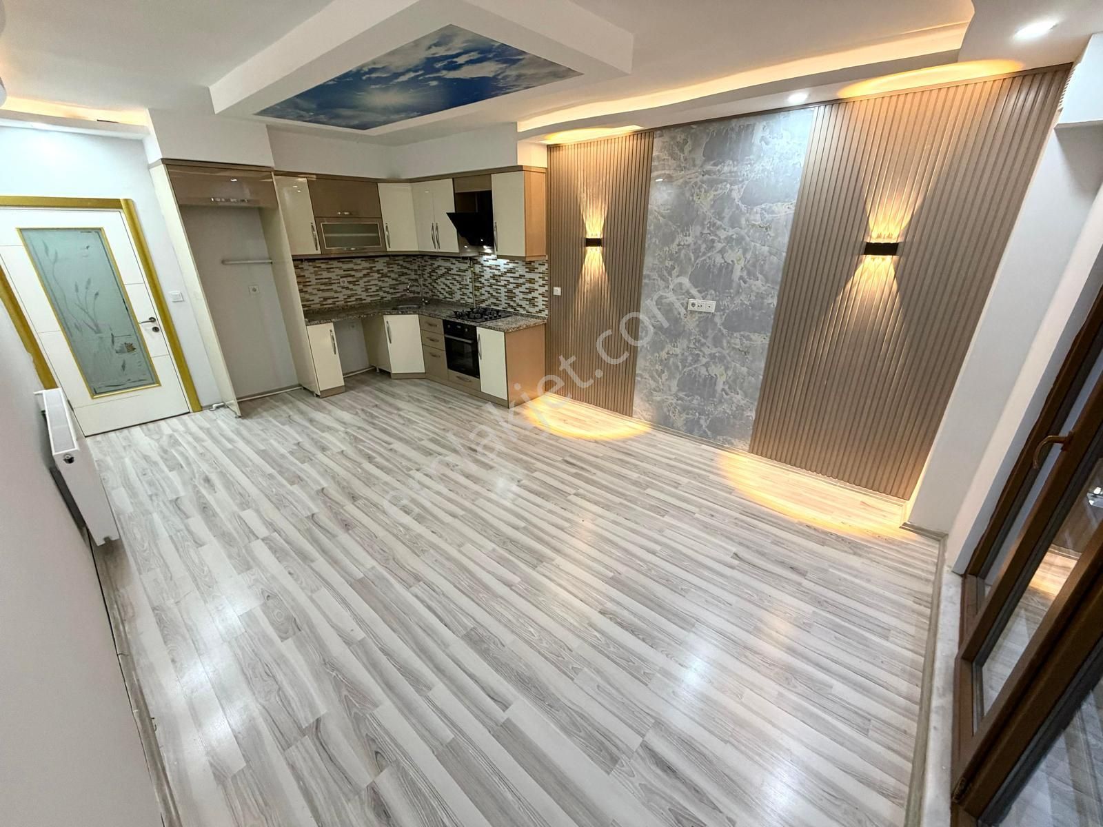 🏡 Referans'tan Altınkum'da Doğalgazlı Modern Yapılı Asansörlü Açık Mutfak 2+1 Daire - Görsel 2