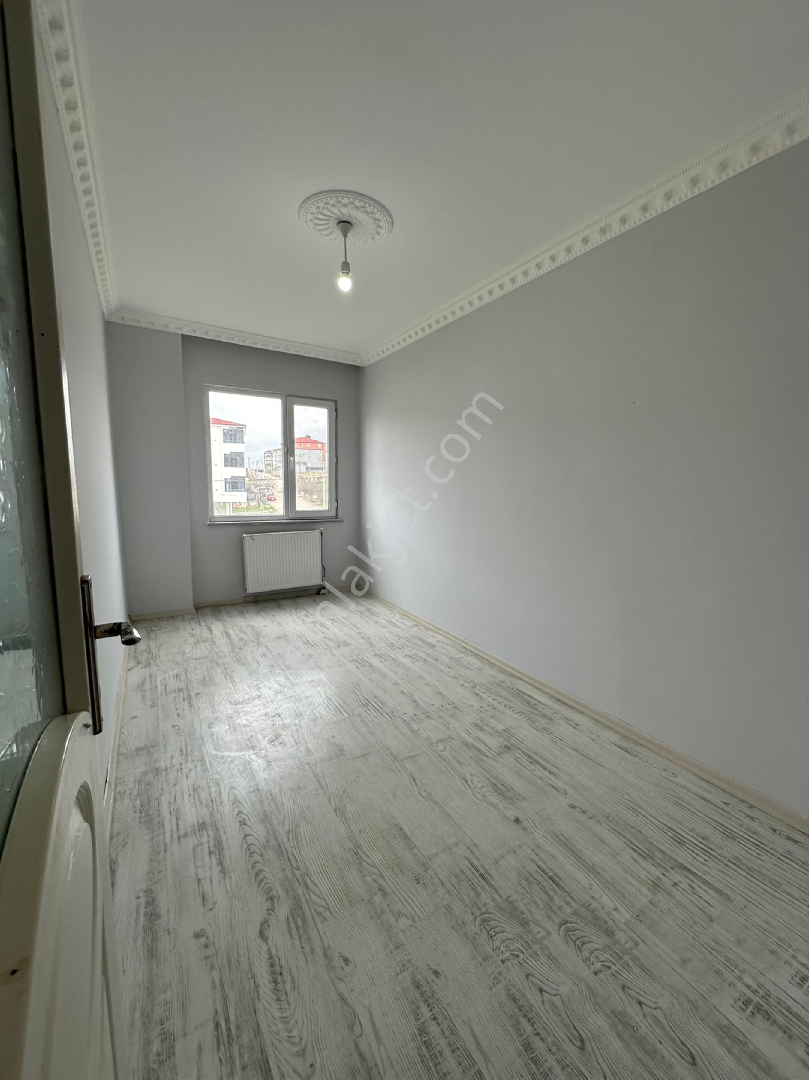 Kapaklı Vatan Mah Otoparklı 2+1 Büyük Yüksek Giriş - Görsel 9