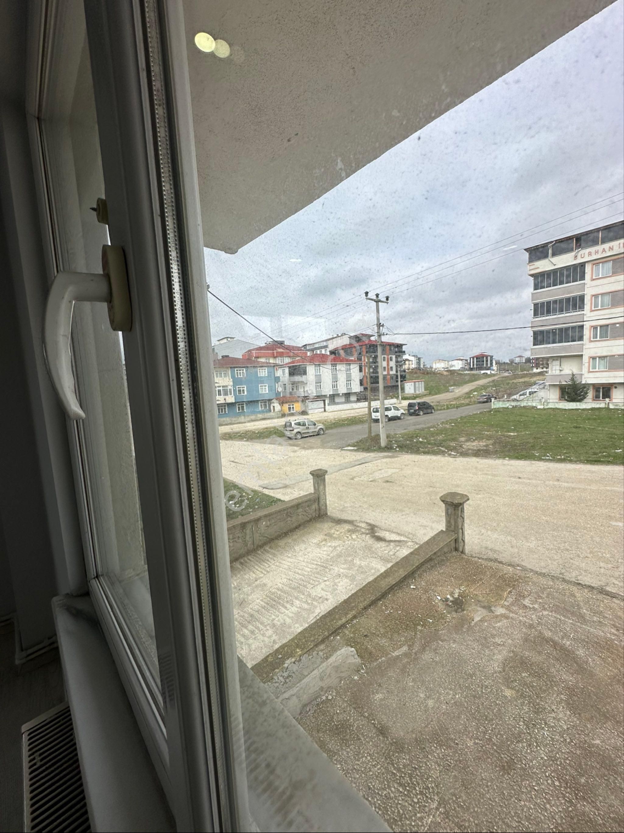 Kapaklı Vatan Mah Otoparklı 2+1 Büyük Yüksek Giriş - Görsel 6