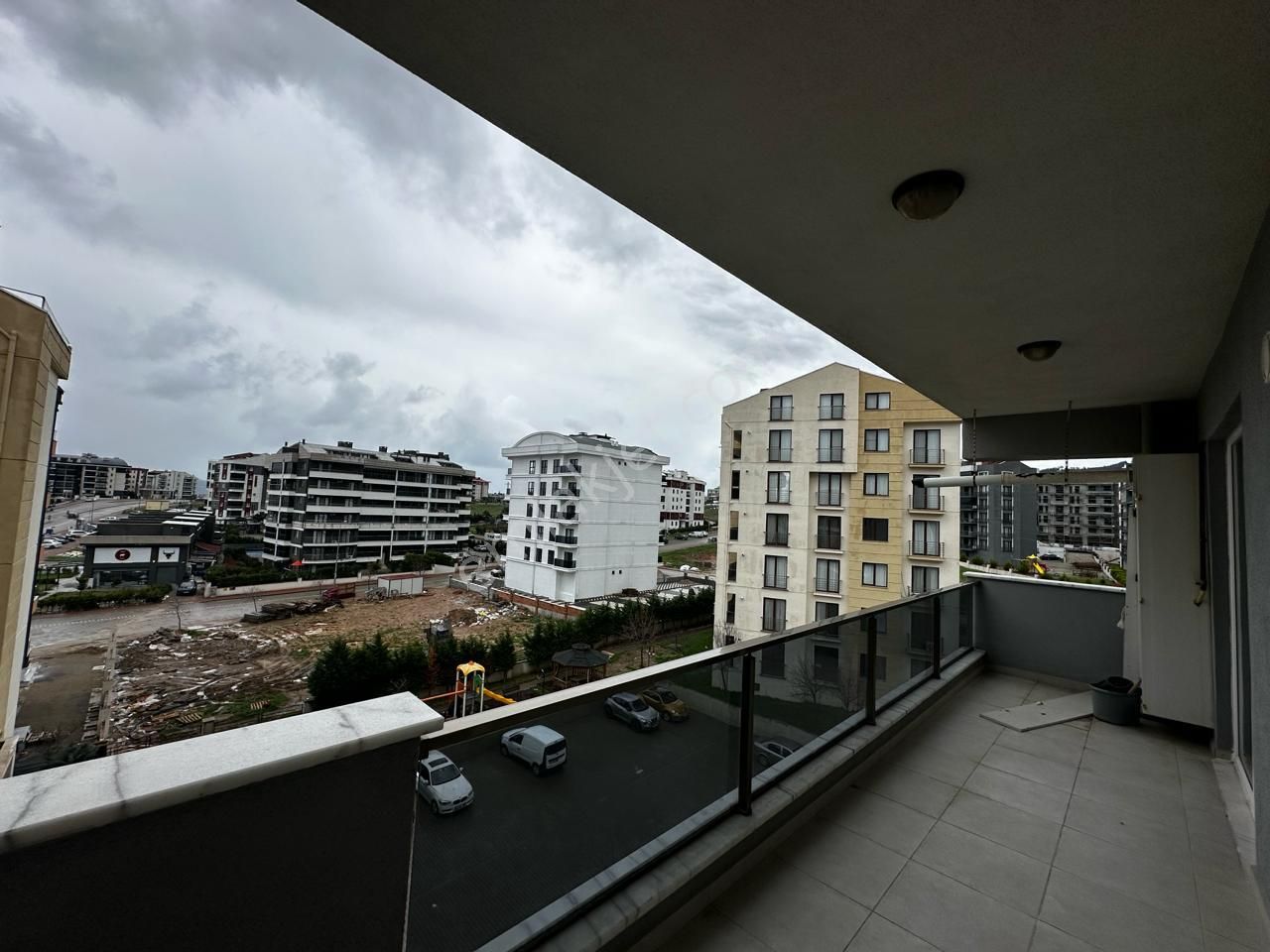 Çanakkale Kepez Hamidiye Mah. Site İçi Geniş Kiralık 1+1 Daire! - Görsel 24