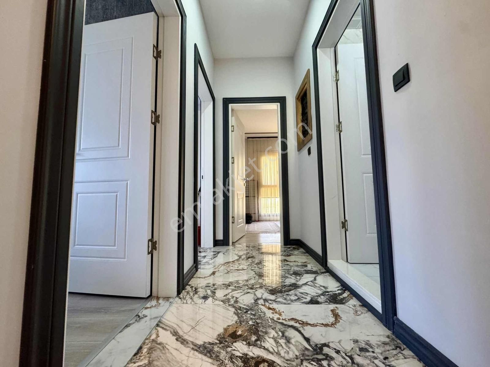 Kuşadası Davutlar'da Tek Müstakil Havuzlu Satılık 3+1 Villa - Görsel 14