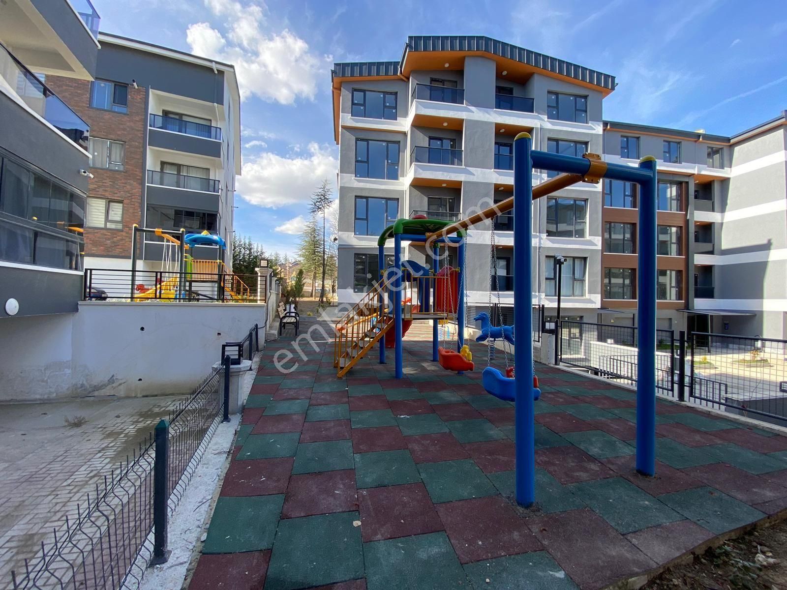 İncek Emlak'tan Sinema Ve Spor Salonlu Güvenlikli Sitede 2+1 - Görsel 22