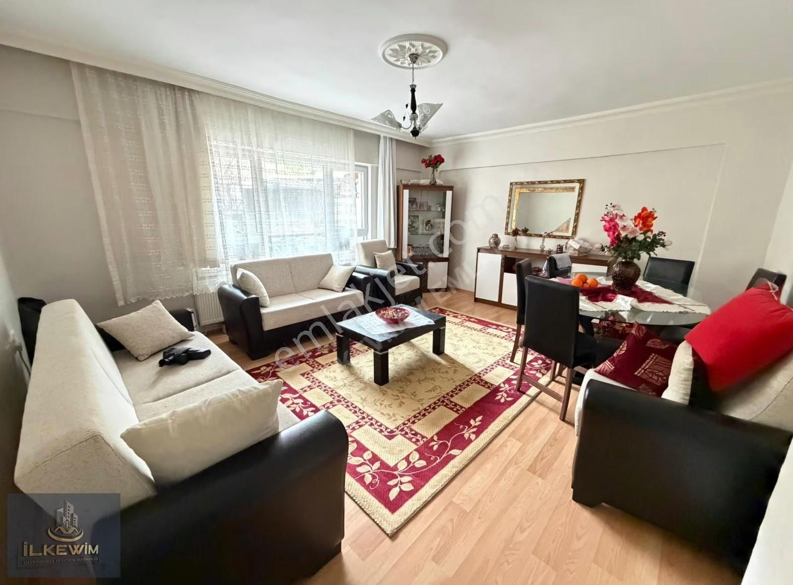 Cadde Dibinde Masrafsız 3+1 Fırsat Daire!!