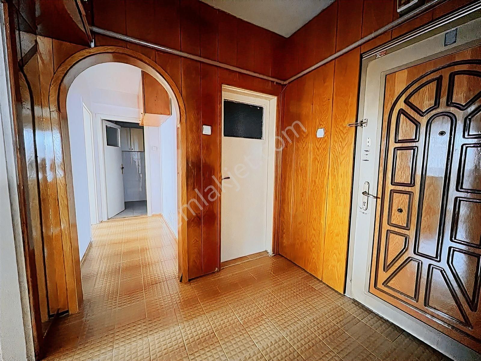 Kuyubaşı Metrosuna 5.dk Mesafede Ön Cephe 2.kat - Görsel 2