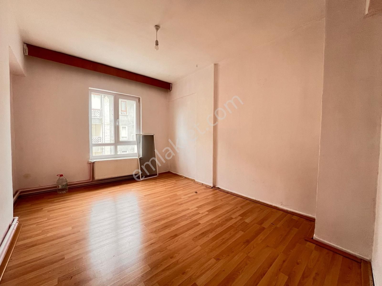 Kuyubaşı Metrosuna 5.dk Mesafede Ön Cephe 2.kat - Görsel 17