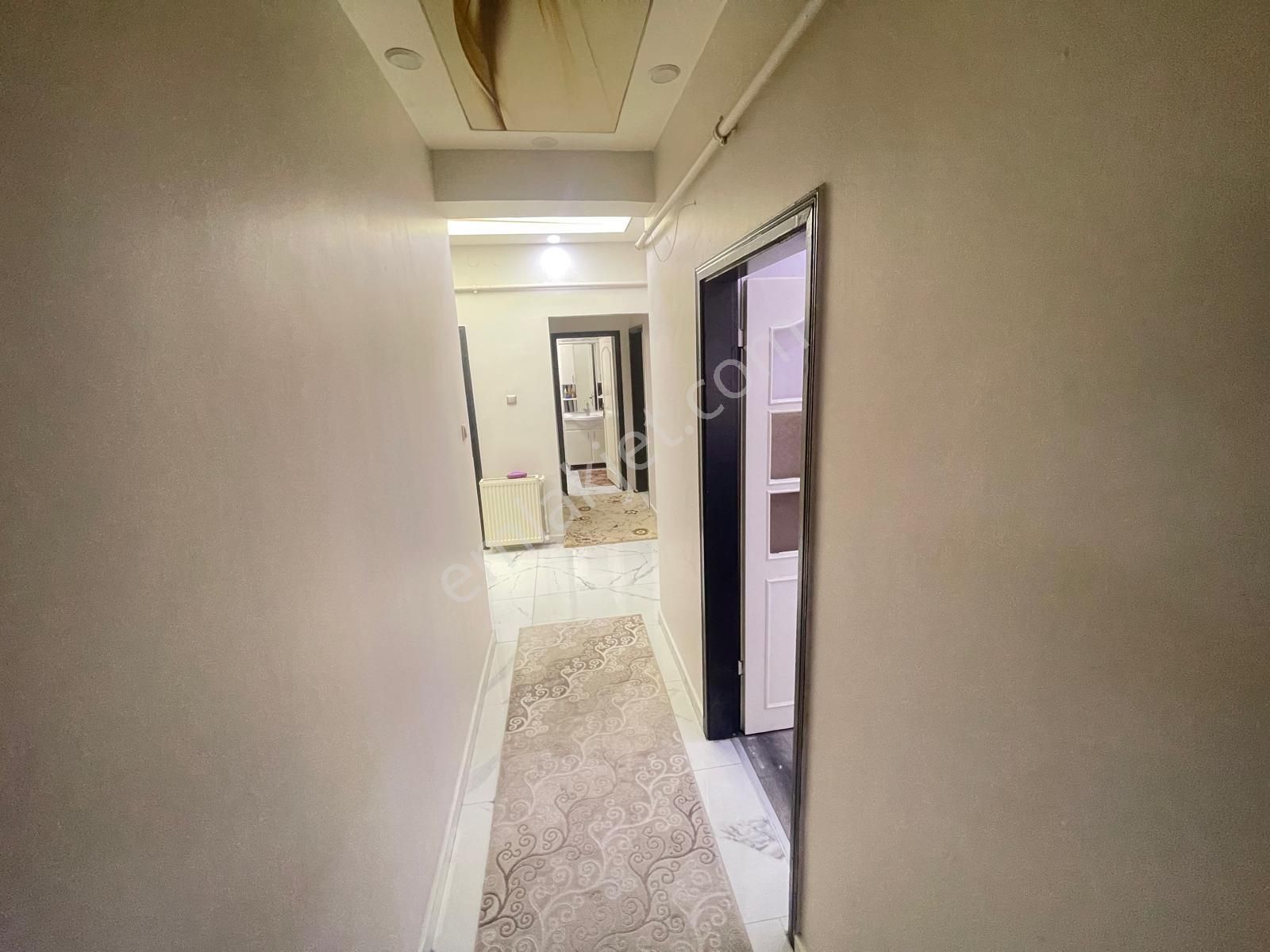 Vatan'dan Adnan Menderes Mahallesi Aktepe Stadı Yakını 2. Kat Konumunda Yüksek Giriş Yapılı 3+1 - Görsel 13