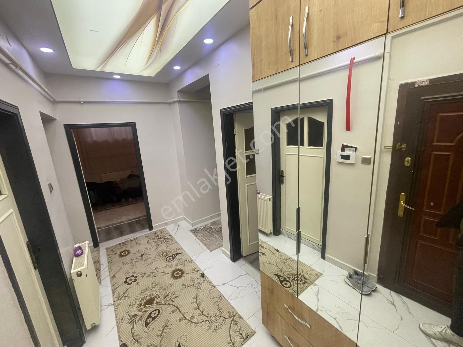 Vatan'dan Adnan Menderes Mahallesi Aktepe Stadı Yakını 2. Kat Konumunda Yüksek Giriş Yapılı 3+1 - Görsel 11