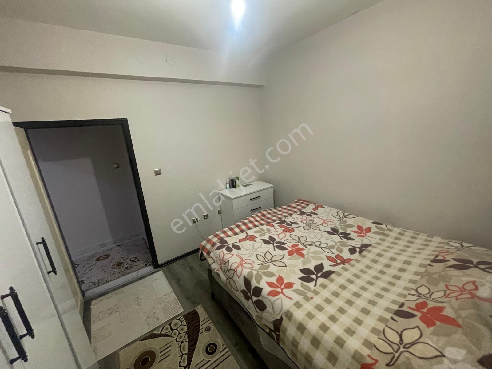 Vatan'dan Adnan Menderes Mahallesi Aktepe Stadı Yakını 2. Kat Konumunda Yüksek Giriş Yapılı 3+1 - Görsel 5