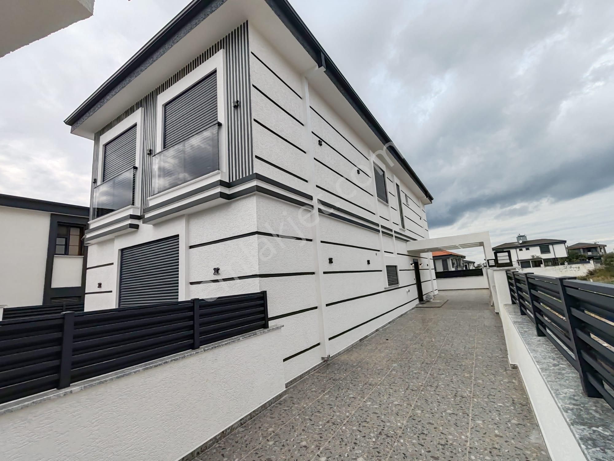 Didim Hisar'da 3+1 Villa Havuzlu Dubleks