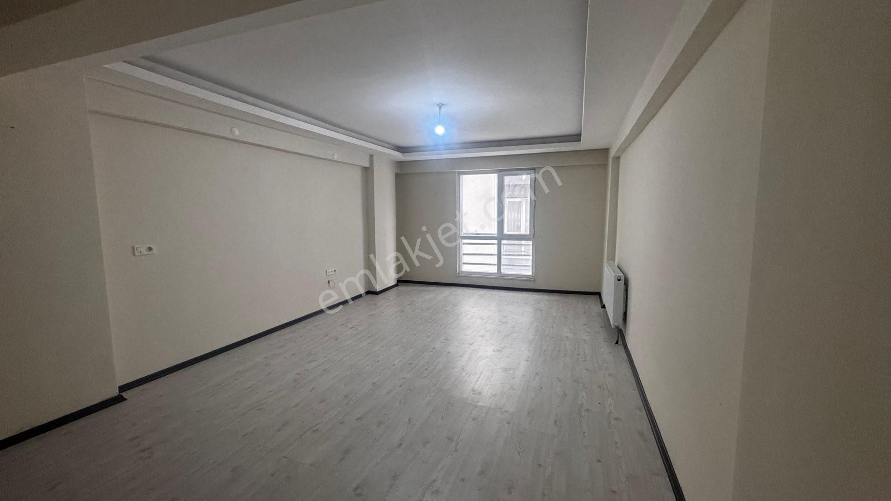 Tekirdağ Kapaklı Bahçelievler’de Ara Kat 2 + 1 Daire