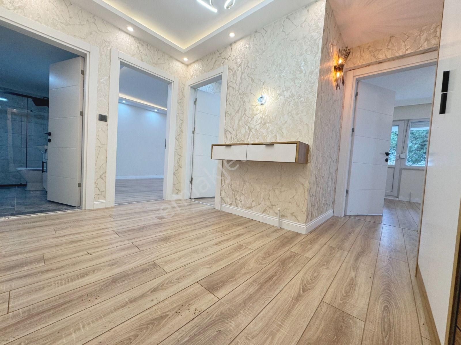 🔴 Güç Gayrimenkul'den Akçay'da Ara Kat Geniş Balkonlu Lüx Tasarımlı 2+1 Daire - Görsel 17