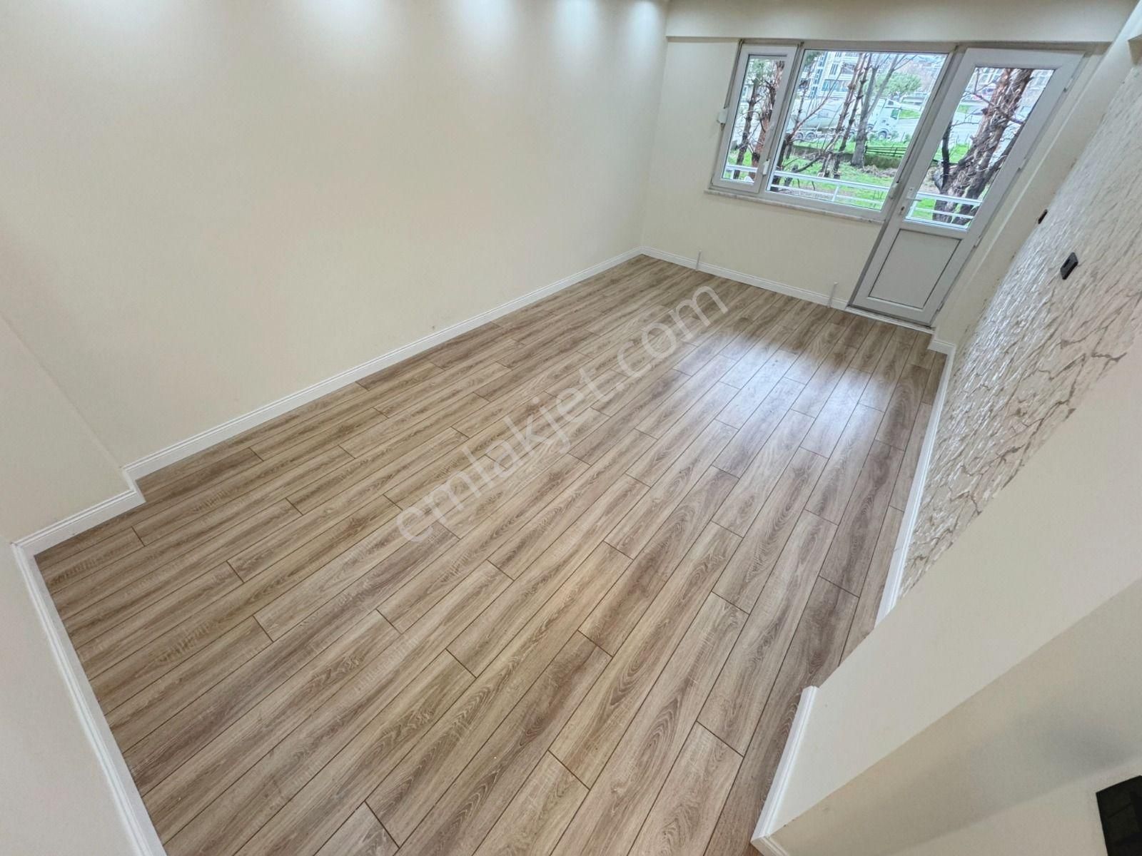 🔴 Güç Gayrimenkul'den Akçay'da Ara Kat Geniş Balkonlu Lüx Tasarımlı 2+1 Daire - Görsel 19