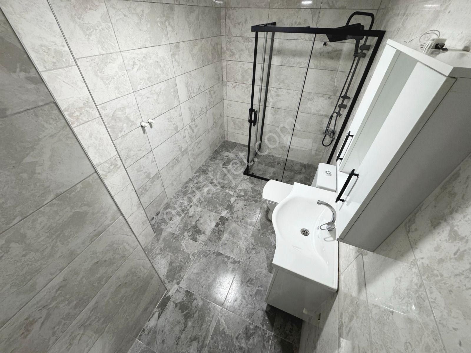 🔴 Güç Gayrimenkul'den Akçay'da Ara Kat Geniş Balkonlu Lüx Tasarımlı 2+1 Daire - Görsel 21