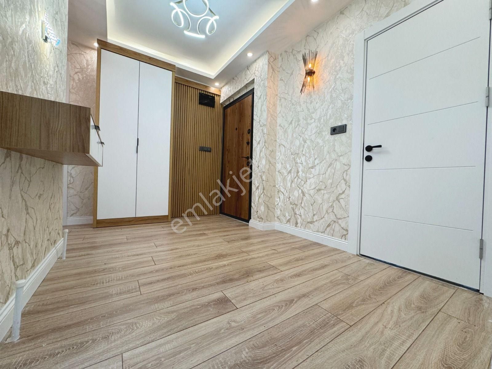 🔴 Güç Gayrimenkul'den Akçay'da Ara Kat Geniş Balkonlu Lüx Tasarımlı 2+1 Daire - Görsel 27