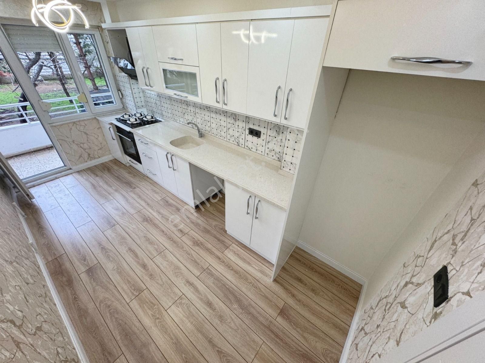 🔴 Güç Gayrimenkul'den Akçay'da Ara Kat Geniş Balkonlu Lüx Tasarımlı 2+1 Daire - Görsel 10