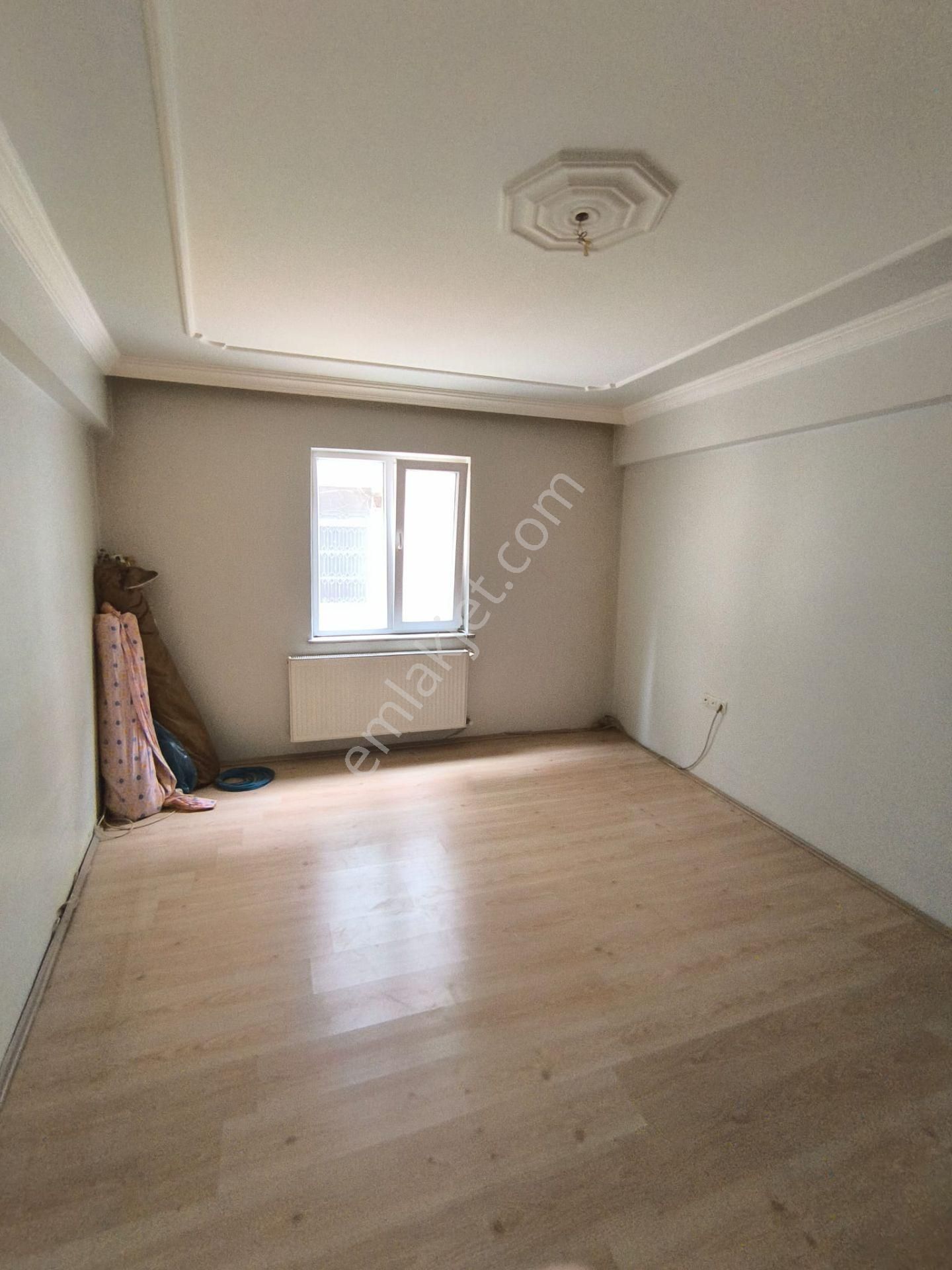 Kariyer'den Osmanbey Cad Arkası Köşe Bina Zemin Kat 3+1 Kiralık - Görsel 7