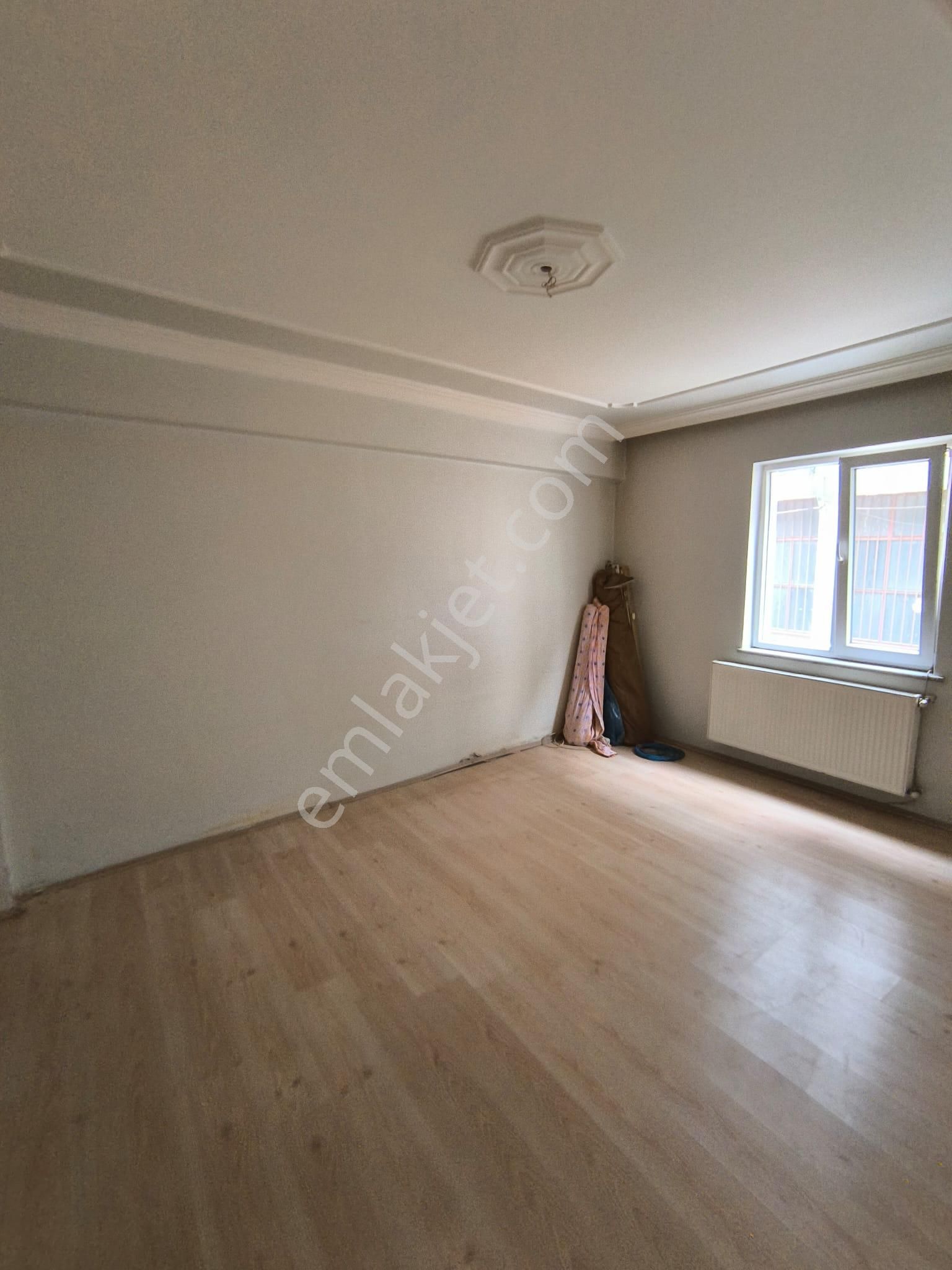 Kariyer'den Osmanbey Cad Arkası Köşe Bina Zemin Kat 3+1 Kiralık - Görsel 6