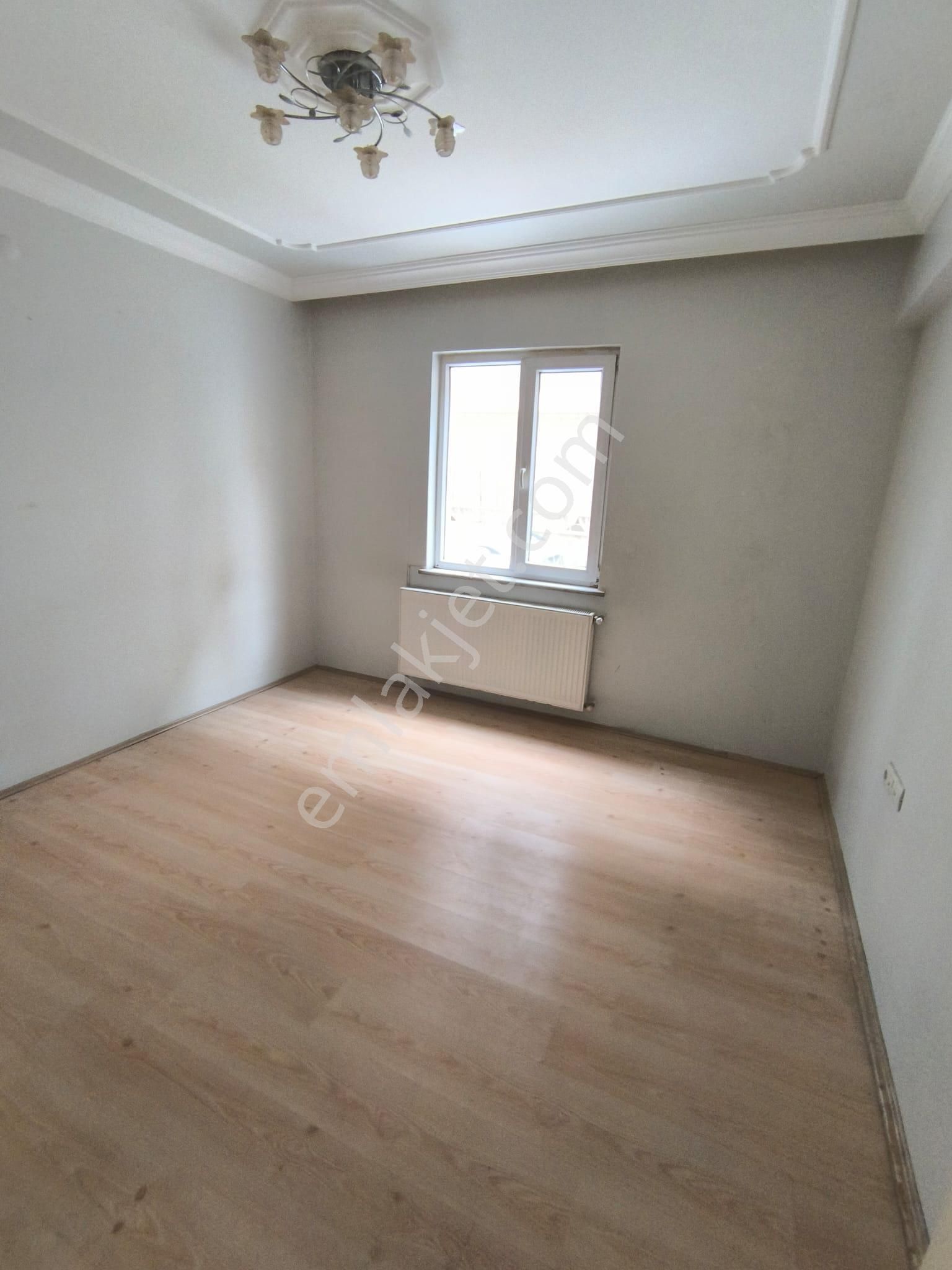Kariyer'den Osmanbey Cad Arkası Köşe Bina Zemin Kat 3+1 Kiralık - Görsel 15