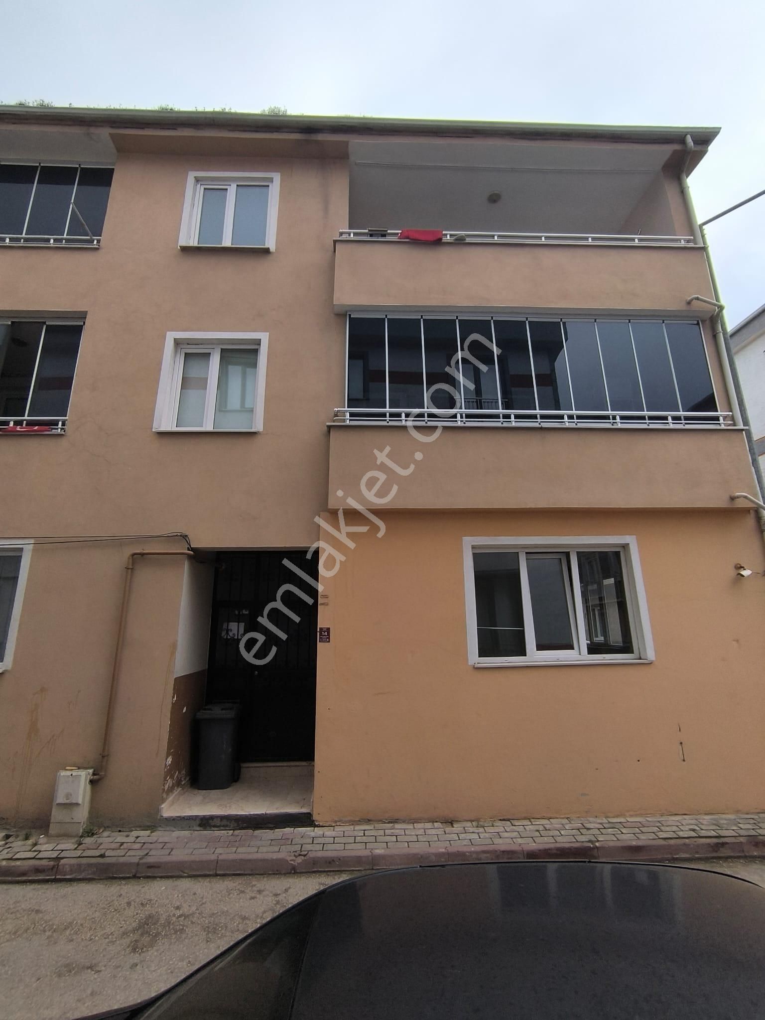 Kariyer'den Osmanbey Cad Arkası Köşe Bina Zemin Kat 3+1 Kiralık - Görsel 24